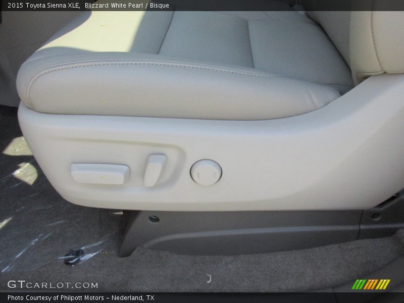 Blizzard White Pearl / Bisque 2015 Toyota Sienna XLE