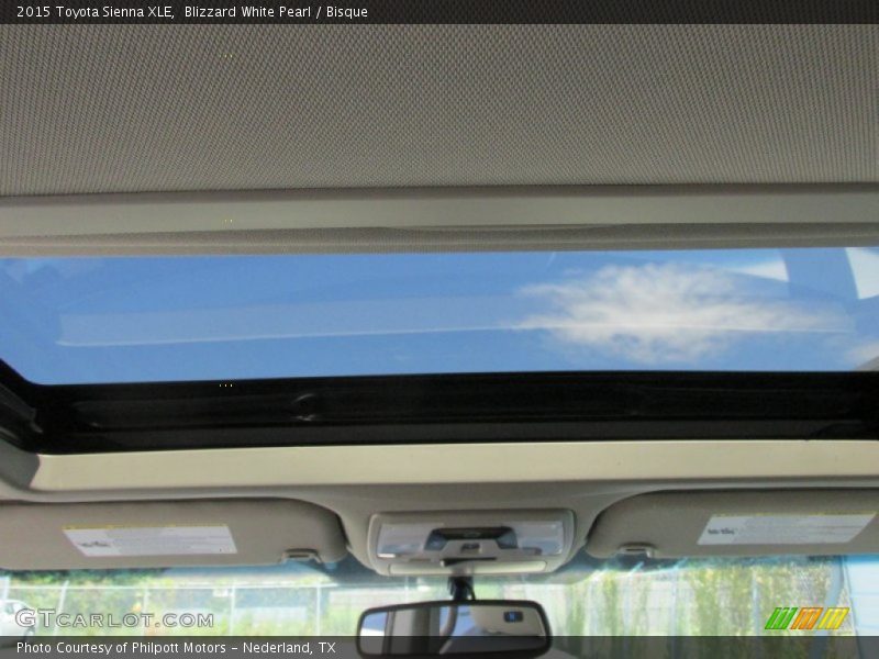Blizzard White Pearl / Bisque 2015 Toyota Sienna XLE