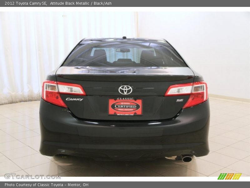 Attitude Black Metallic / Black/Ash 2012 Toyota Camry SE