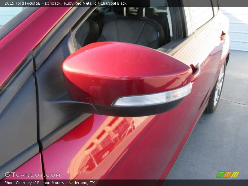 Ruby Red Metallic / Charcoal Black 2015 Ford Focus SE Hatchback