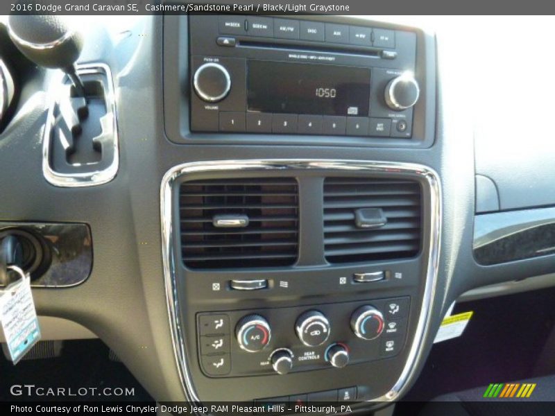 Cashmere/Sandstone Pearl / Black/Light Graystone 2016 Dodge Grand Caravan SE