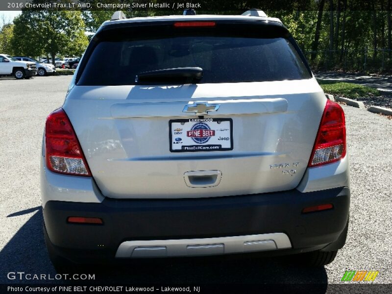 Champagne Silver Metallic / Jet Black 2016 Chevrolet Trax LT AWD