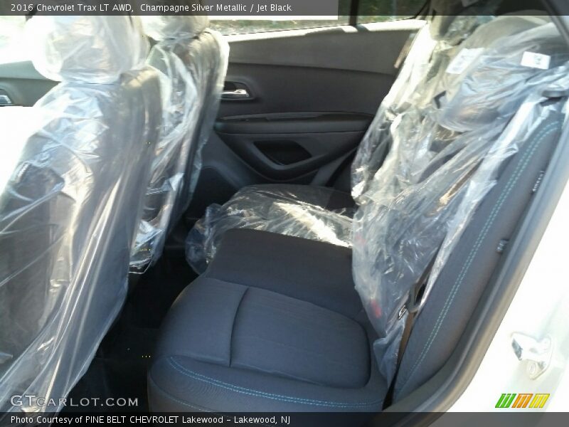 Champagne Silver Metallic / Jet Black 2016 Chevrolet Trax LT AWD