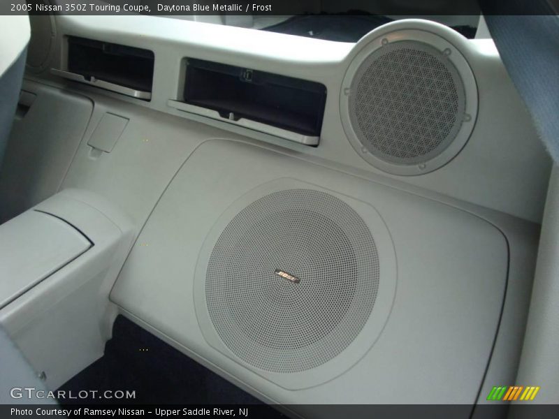 Daytona Blue Metallic / Frost 2005 Nissan 350Z Touring Coupe