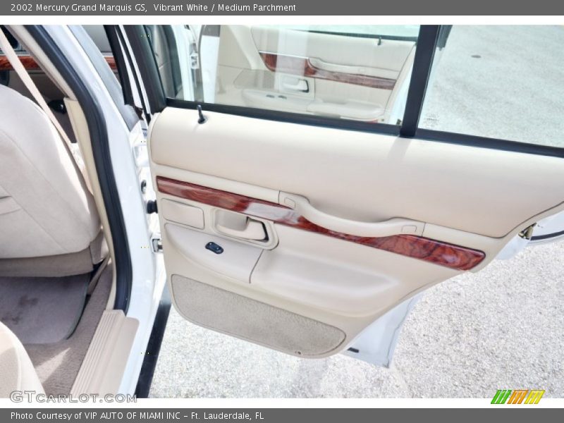 Vibrant White / Medium Parchment 2002 Mercury Grand Marquis GS