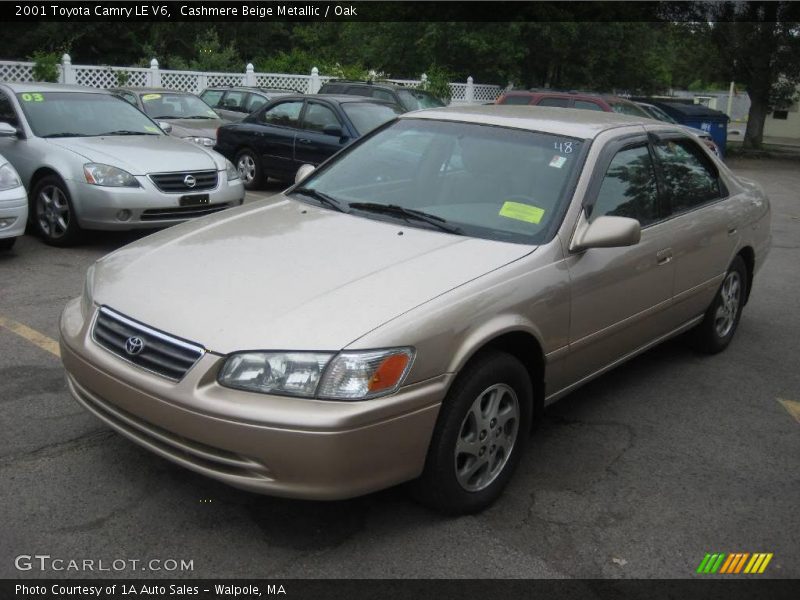 Cashmere Beige Metallic / Oak 2001 Toyota Camry LE V6