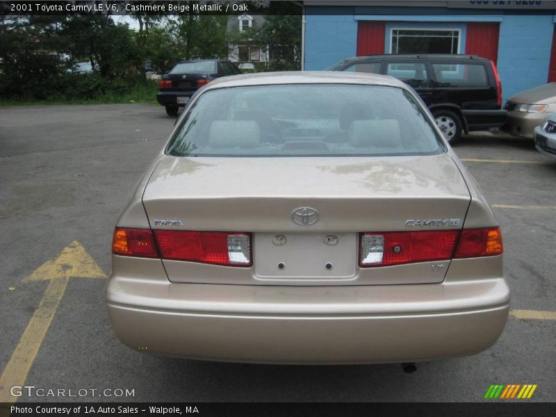 Cashmere Beige Metallic / Oak 2001 Toyota Camry LE V6