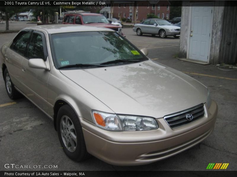 Cashmere Beige Metallic / Oak 2001 Toyota Camry LE V6