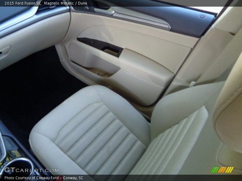 Magnetic Metallic / Dune 2015 Ford Fusion SE