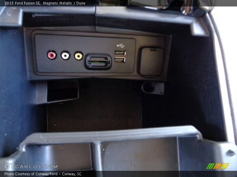 Magnetic Metallic / Dune 2015 Ford Fusion SE
