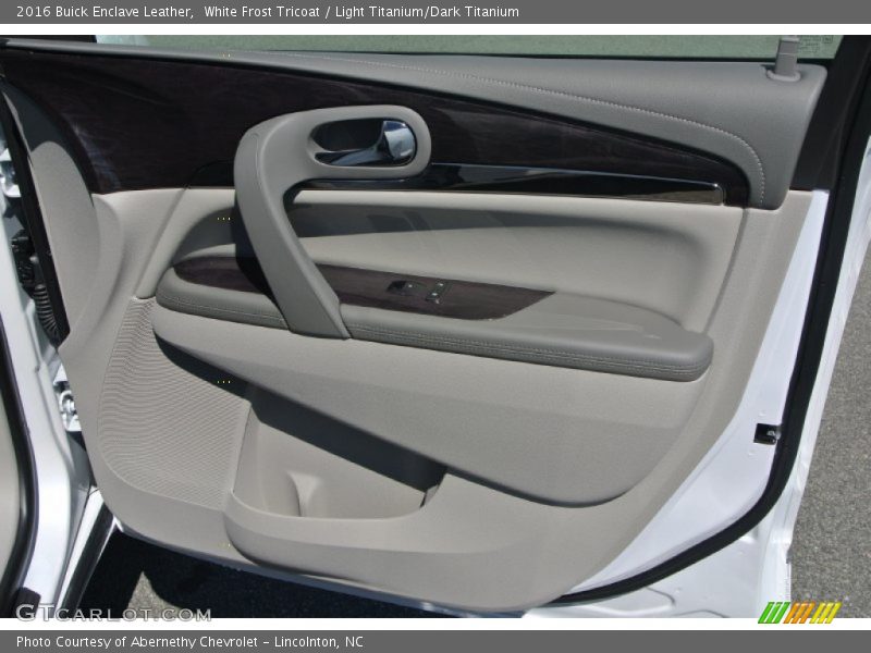 White Frost Tricoat / Light Titanium/Dark Titanium 2016 Buick Enclave Leather