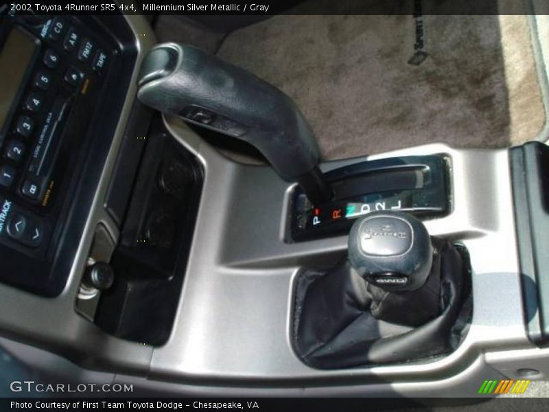Millennium Silver Metallic / Gray 2002 Toyota 4Runner SR5 4x4