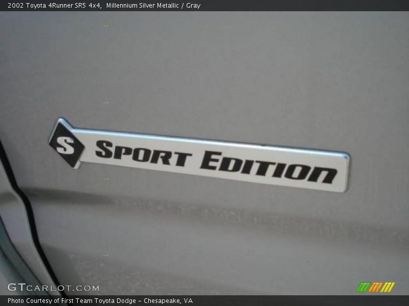 Millennium Silver Metallic / Gray 2002 Toyota 4Runner SR5 4x4