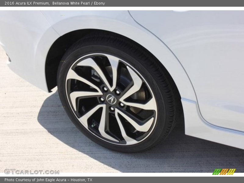 Bellanova White Pearl / Ebony 2016 Acura ILX Premium