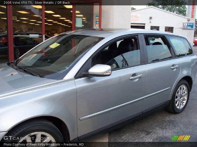 Silver Metallic / Off Black 2006 Volvo V50 T5