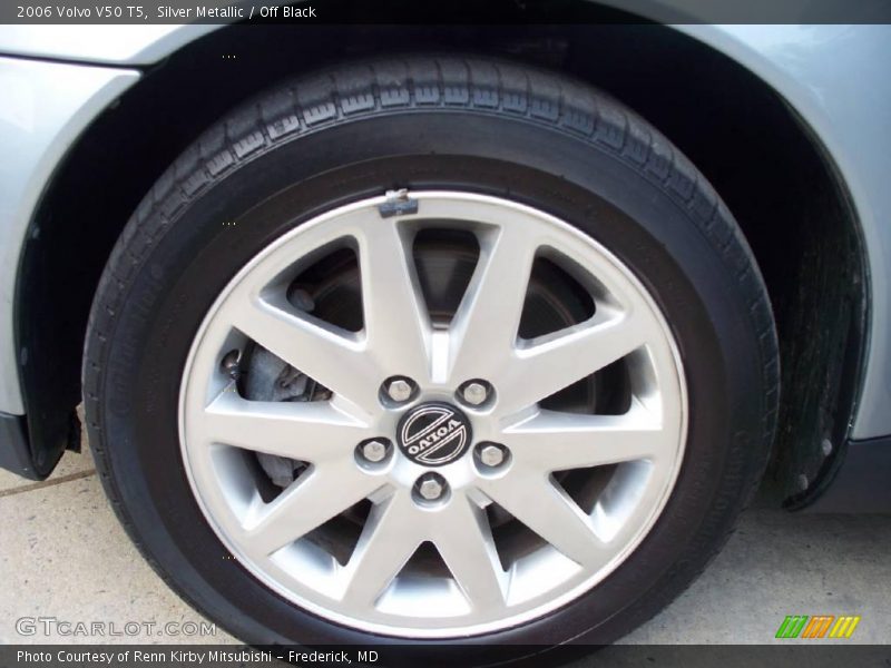Silver Metallic / Off Black 2006 Volvo V50 T5