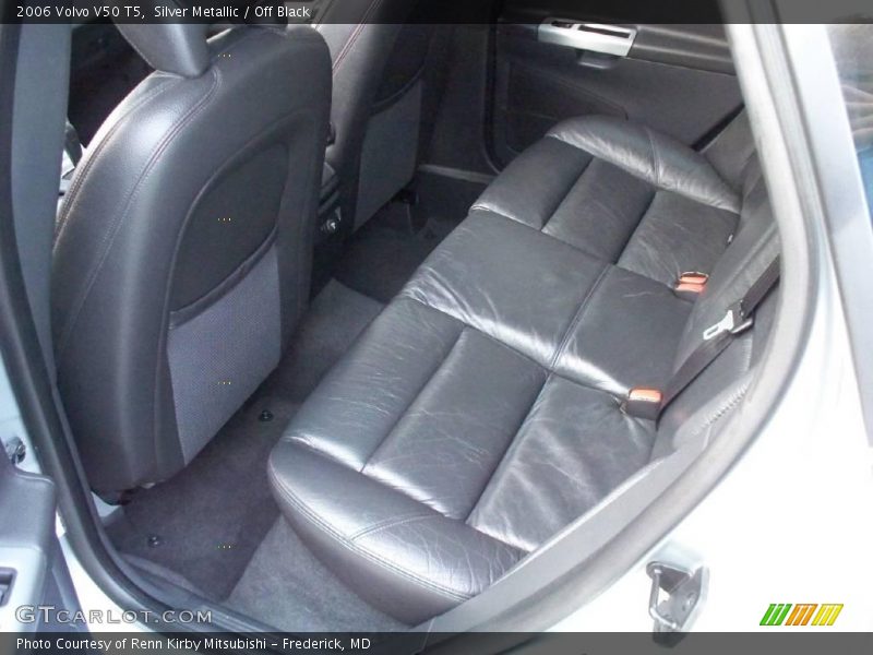 Silver Metallic / Off Black 2006 Volvo V50 T5