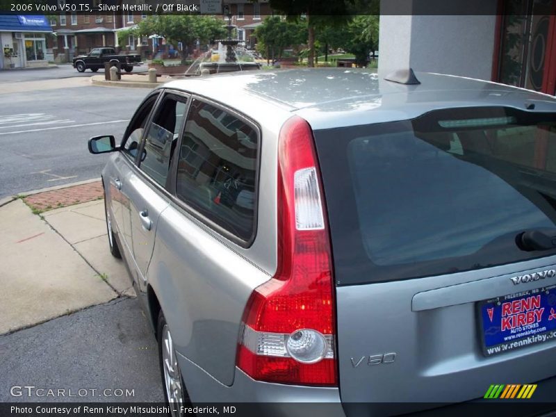 Silver Metallic / Off Black 2006 Volvo V50 T5