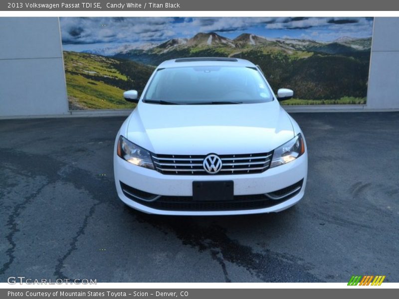 Candy White / Titan Black 2013 Volkswagen Passat TDI SE