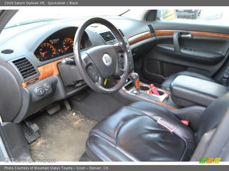 Quicksilver / Black 2009 Saturn Outlook XR