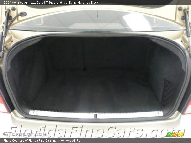Wheat Beige Metallic / Black 2004 Volkswagen Jetta GL 1.8T Sedan