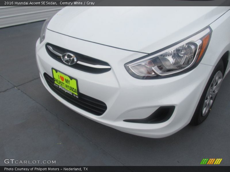 Century White / Gray 2016 Hyundai Accent SE Sedan
