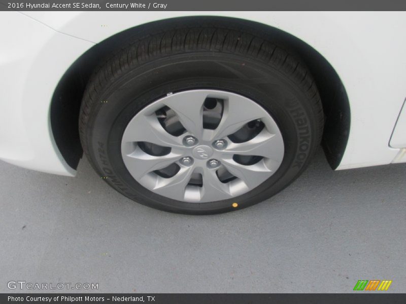 Century White / Gray 2016 Hyundai Accent SE Sedan