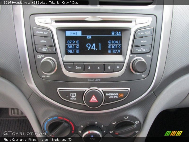 Triathlon Gray / Gray 2016 Hyundai Accent SE Sedan