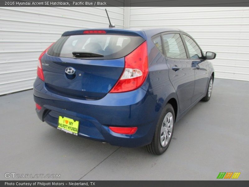 Pacific Blue / Black 2016 Hyundai Accent SE Hatchback