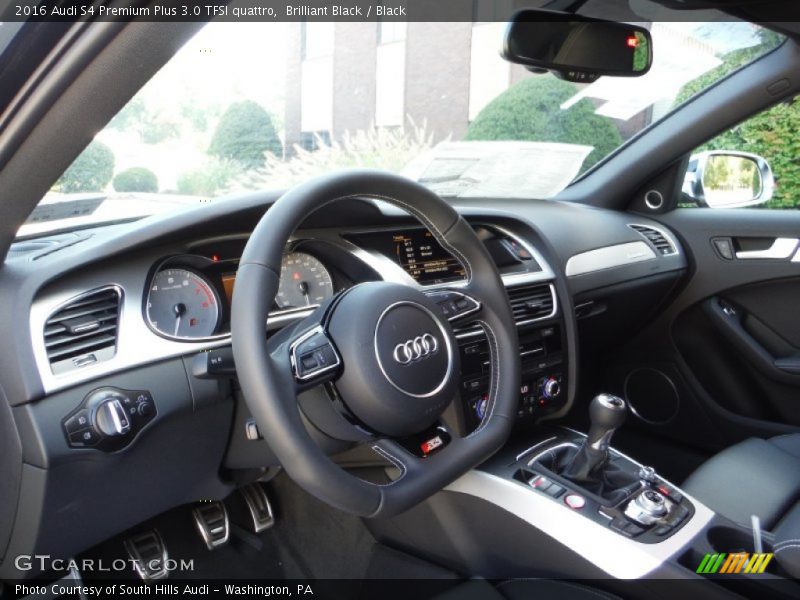 Dashboard of 2016 S4 Premium Plus 3.0 TFSI quattro