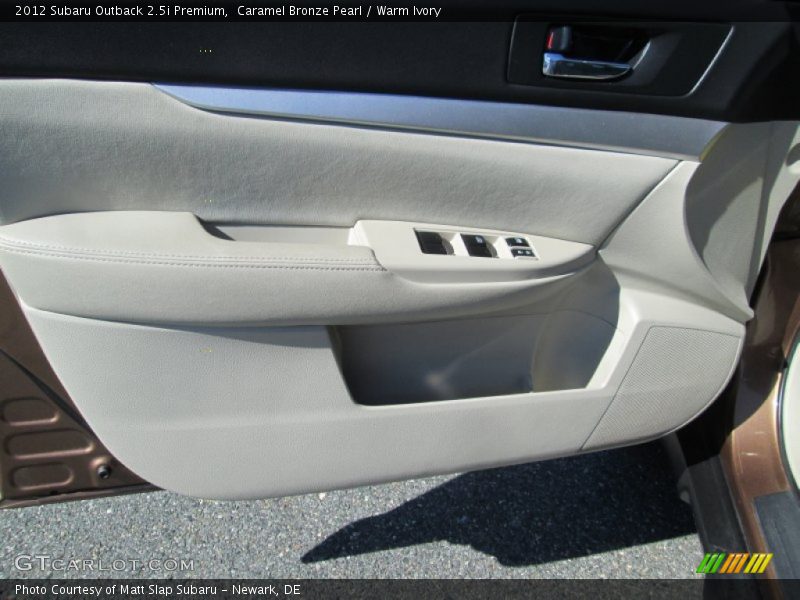 Caramel Bronze Pearl / Warm Ivory 2012 Subaru Outback 2.5i Premium