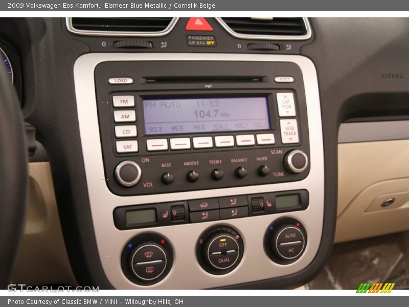 Eismeer Blue Metallic / Cornsilk Beige 2009 Volkswagen Eos Komfort