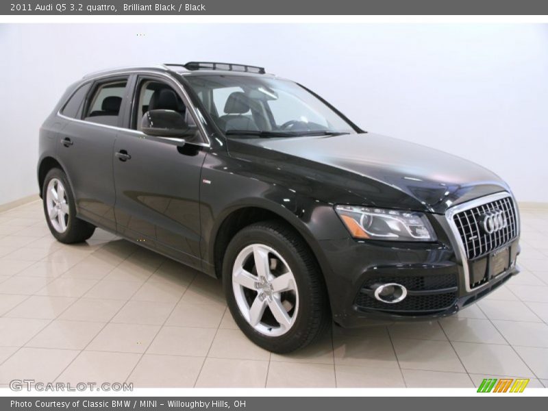 Brilliant Black / Black 2011 Audi Q5 3.2 quattro