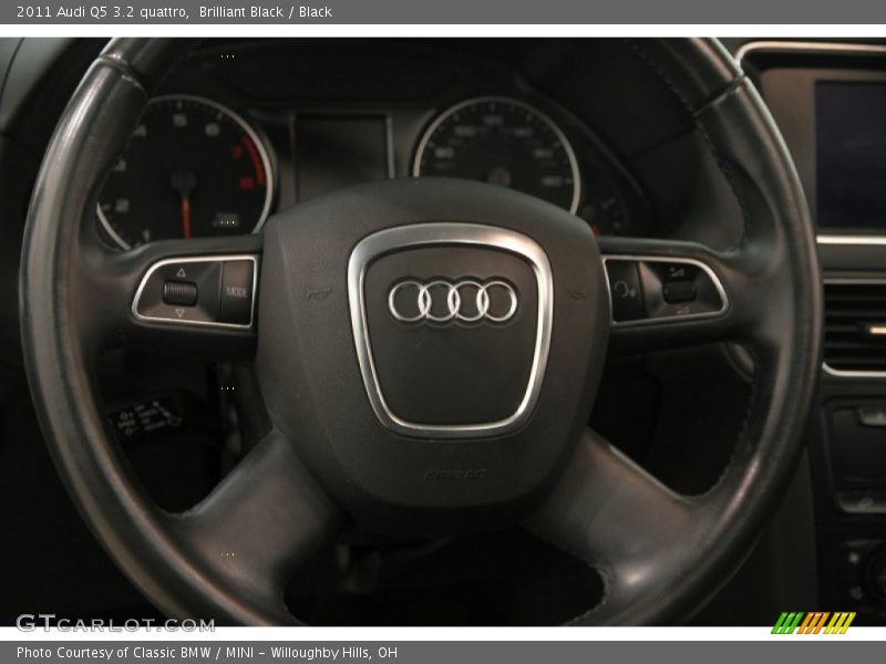 Brilliant Black / Black 2011 Audi Q5 3.2 quattro