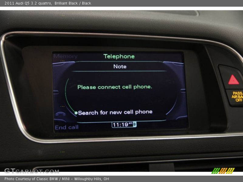 Brilliant Black / Black 2011 Audi Q5 3.2 quattro