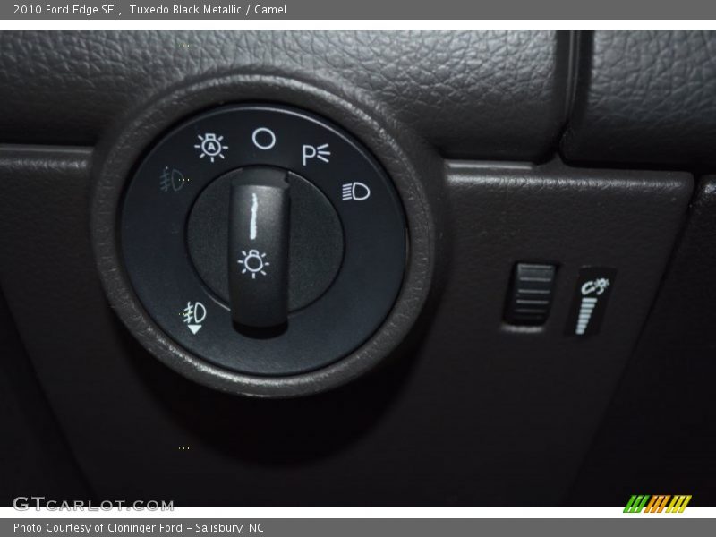 Tuxedo Black Metallic / Camel 2010 Ford Edge SEL