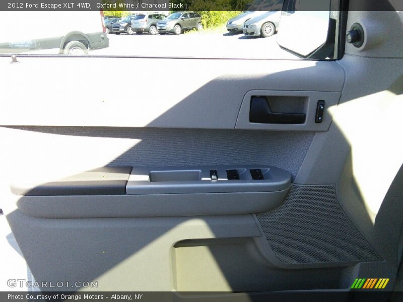 Oxford White / Charcoal Black 2012 Ford Escape XLT 4WD