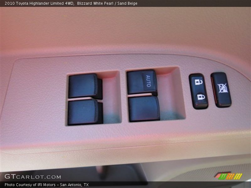 Blizzard White Pearl / Sand Beige 2010 Toyota Highlander Limited 4WD
