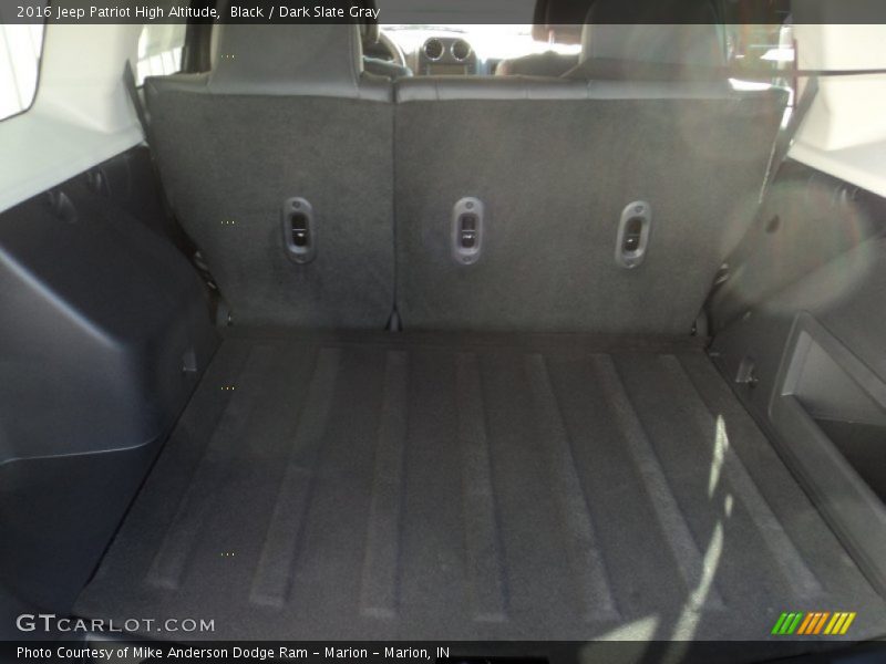 Black / Dark Slate Gray 2016 Jeep Patriot High Altitude