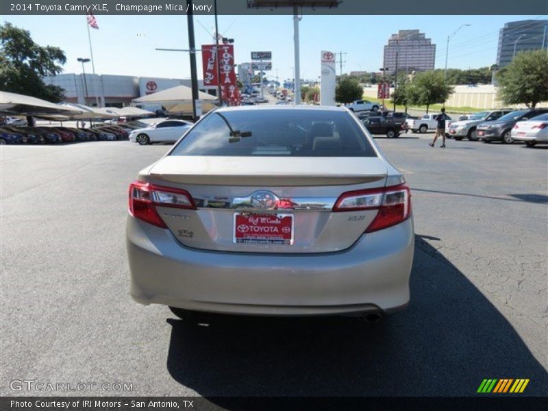 Champagne Mica / Ivory 2014 Toyota Camry XLE