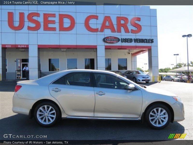 Champagne Mica / Ivory 2014 Toyota Camry XLE