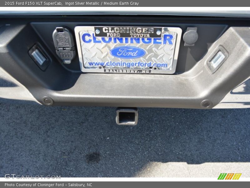 Ingot Silver Metallic / Medium Earth Gray 2015 Ford F150 XLT SuperCab