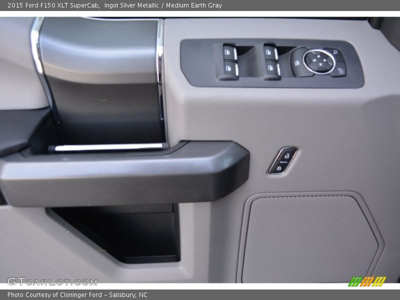 Ingot Silver Metallic / Medium Earth Gray 2015 Ford F150 XLT SuperCab