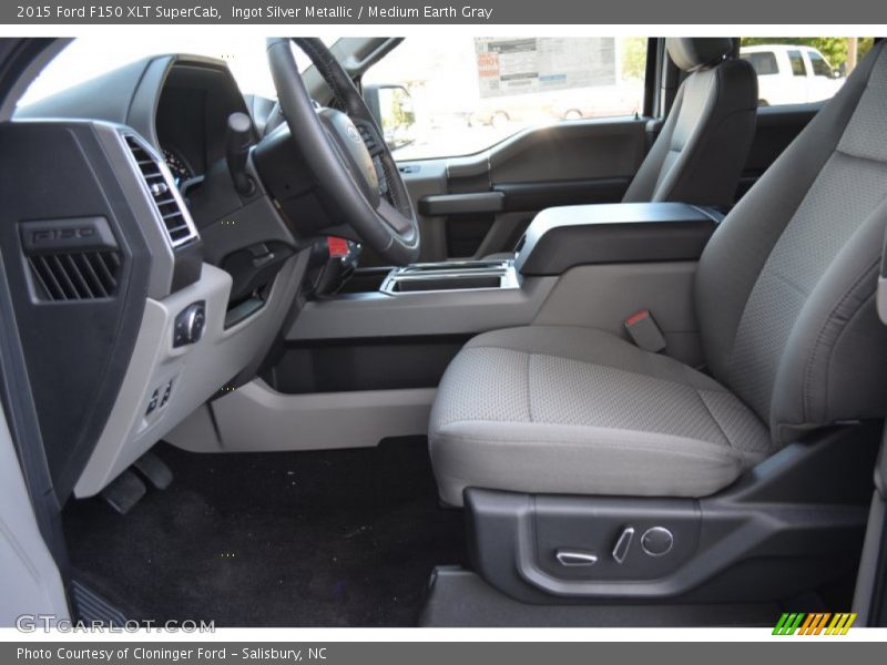 Ingot Silver Metallic / Medium Earth Gray 2015 Ford F150 XLT SuperCab