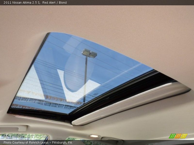 Red Alert / Blond 2011 Nissan Altima 2.5 S