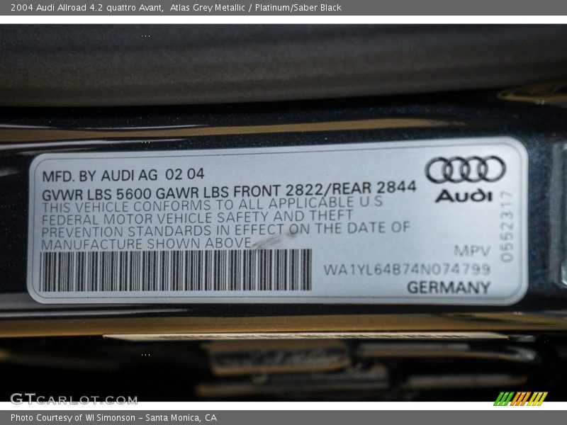 Atlas Grey Metallic / Platinum/Saber Black 2004 Audi Allroad 4.2 quattro Avant