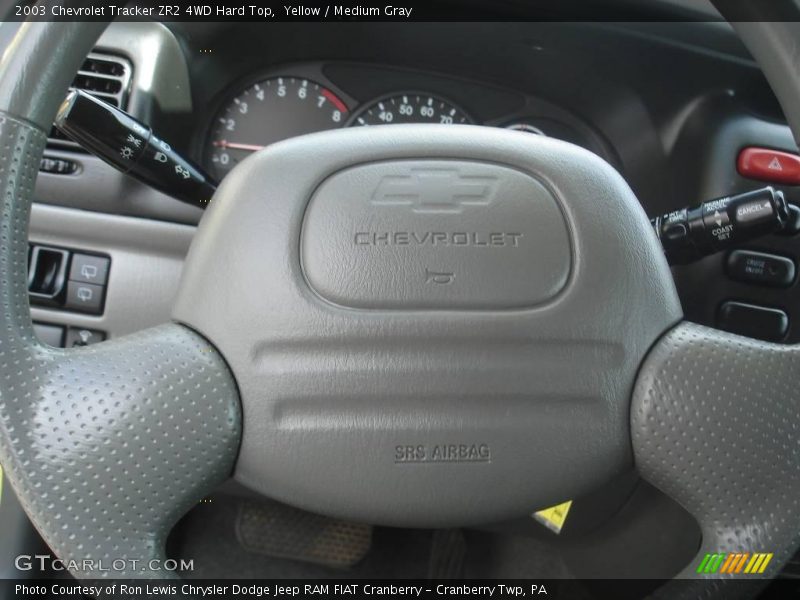 Yellow / Medium Gray 2003 Chevrolet Tracker ZR2 4WD Hard Top