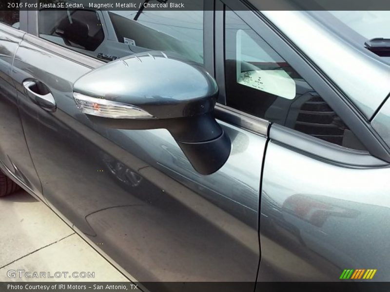 Magnetic Metallic / Charcoal Black 2016 Ford Fiesta SE Sedan