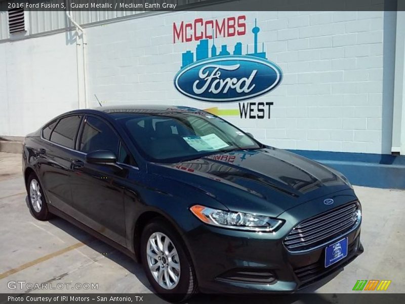 Guard Metallic / Medium Earth Gray 2016 Ford Fusion S