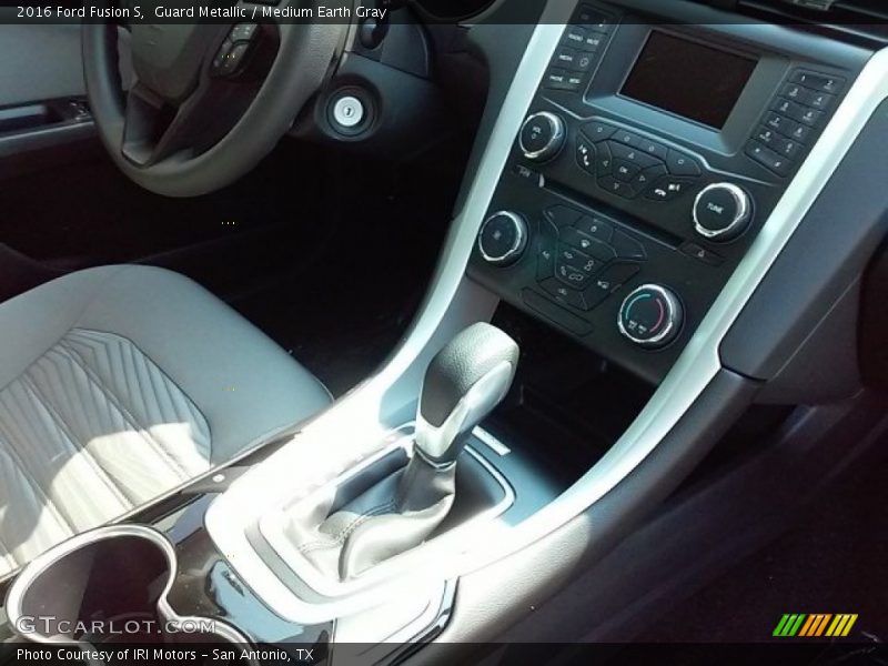 Guard Metallic / Medium Earth Gray 2016 Ford Fusion S